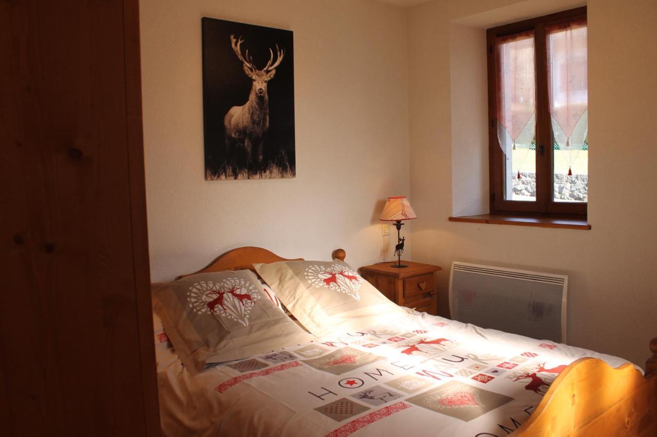 La Ferme De Sous-Lachat Samoëns Exterior foto